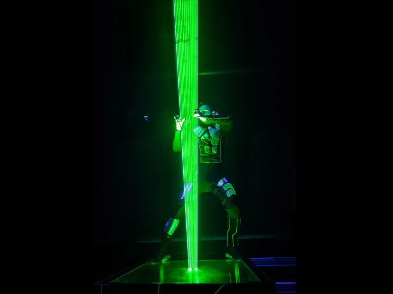 Beam Show 8